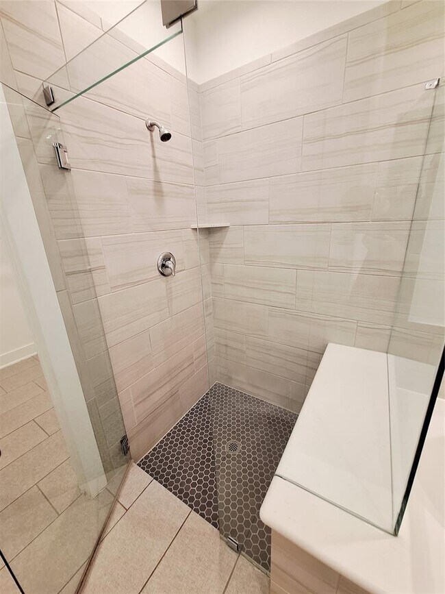 Building Photo - 1221 Brasano Pl