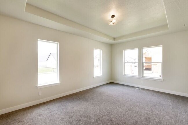 Building Photo - SPECTACULAR VIRTUALLY NEW HOME IN SOUGHT A...