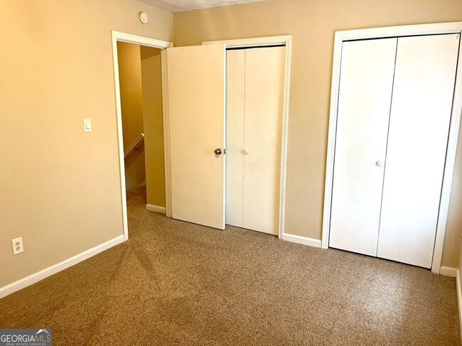 Building Photo - 155 Hunters Walk