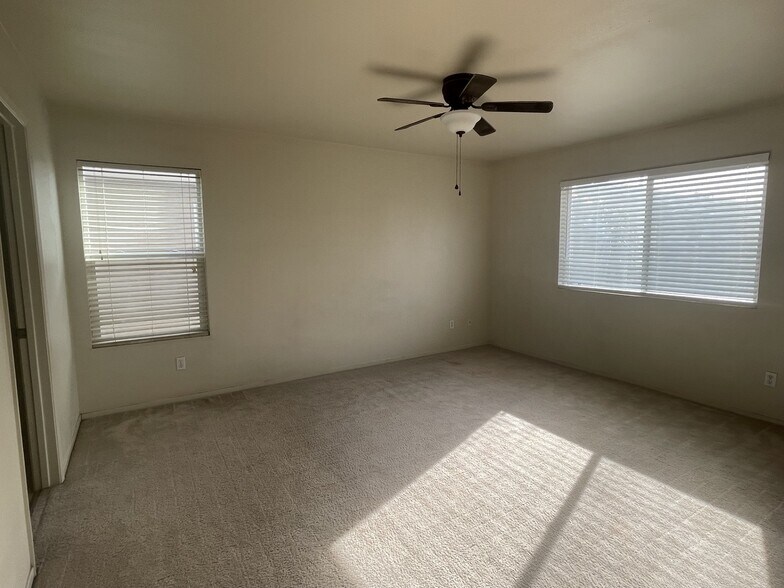 Building Photo - 4345 Briggs Ln