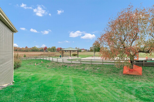 Building Photo - 2660 Harnish Dr