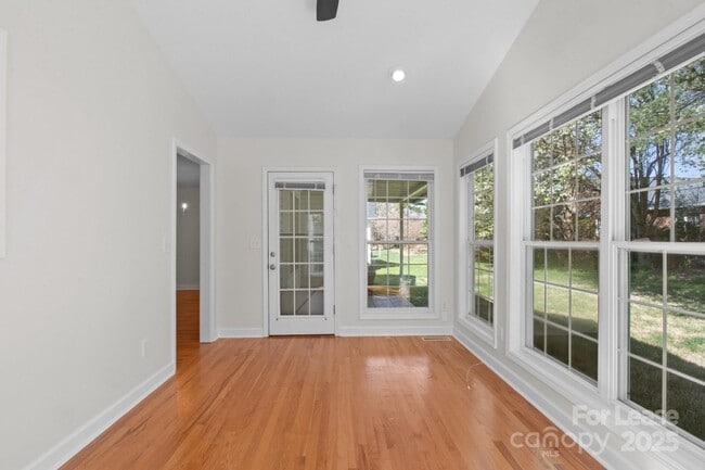 Building Photo - 1207 Overhill Rd