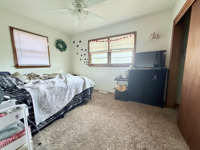 Bedroom - 1416 Starbeck Cir