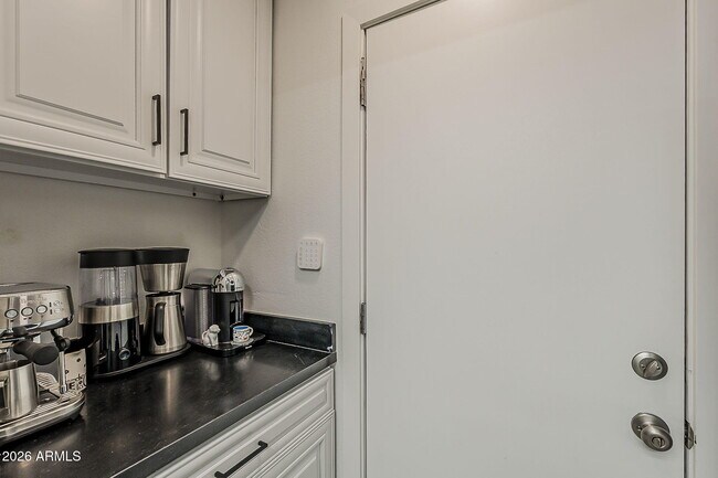 Building Photo - 3136 N 38th St