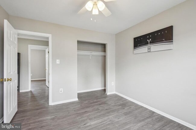 Building Photo - 9490 Mooregate Ct