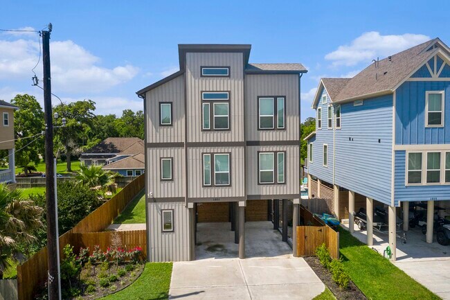 Building Photo - 1501 Ashley Ct