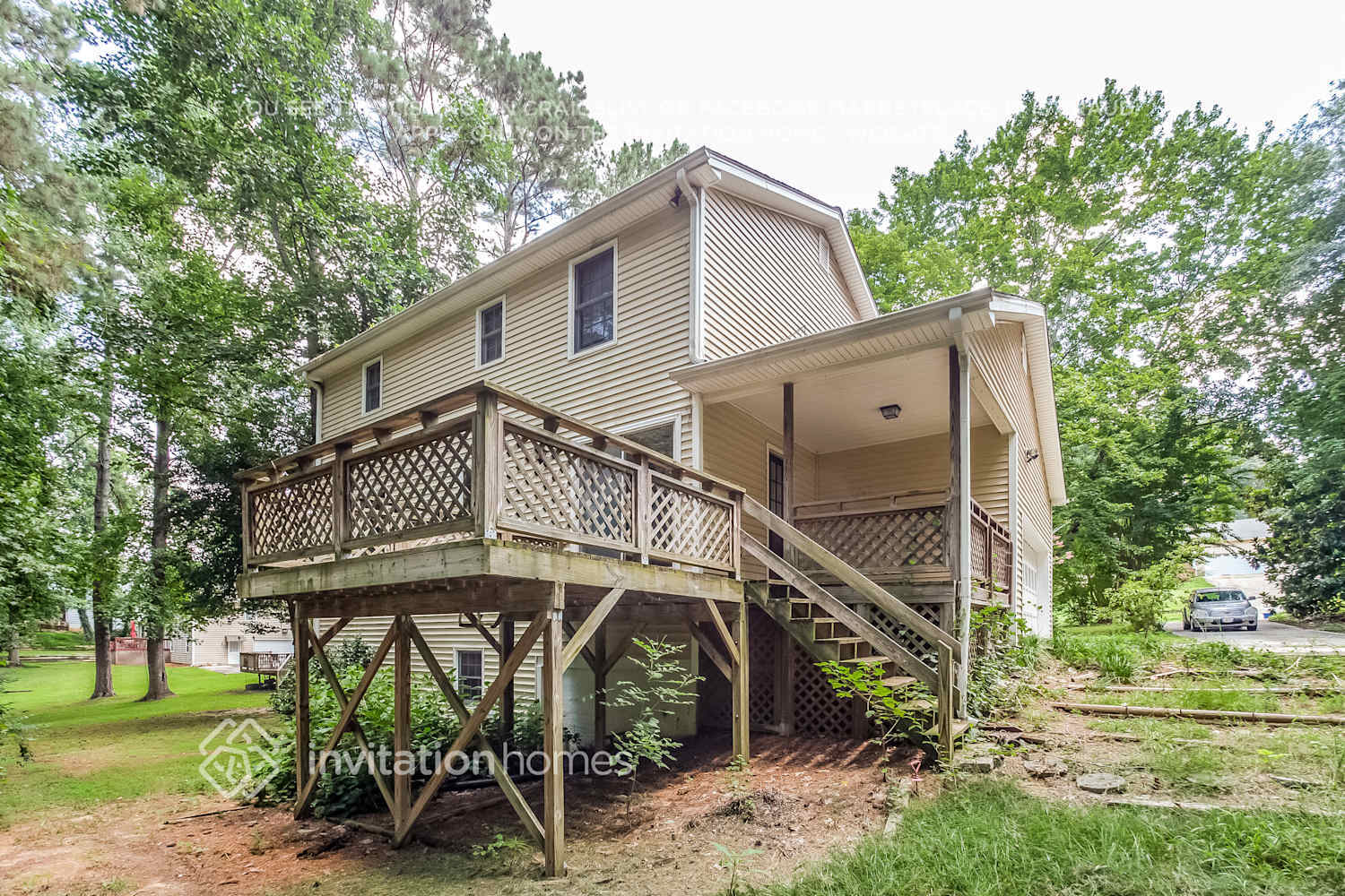 Building Photo - 2710 Old Ivy Ct NE