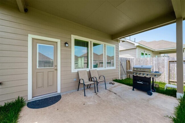 Building Photo - 5619 Brooklyn Rose Dr