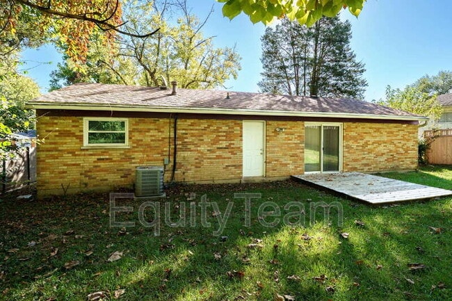 Building Photo - 9609 Helmsley Way