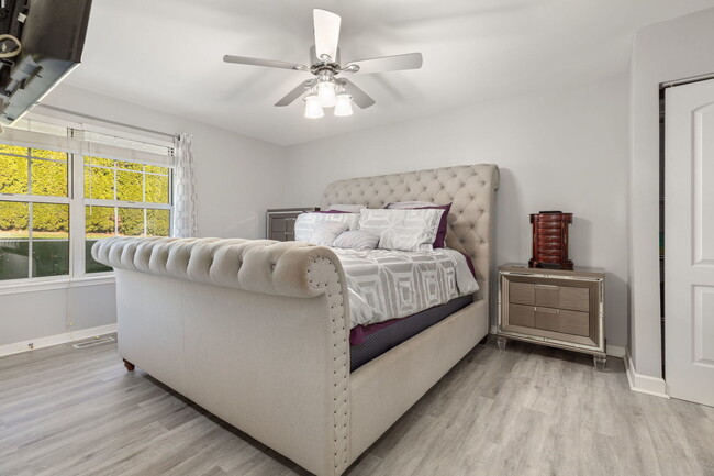 Building Photo - 22 Tyler Ct