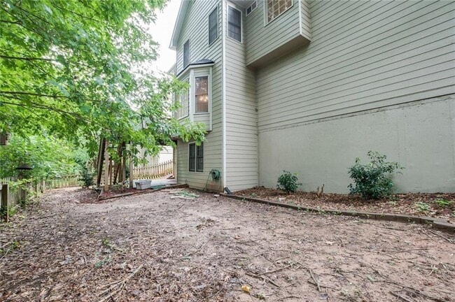 Building Photo - 1489 Justin Dr
