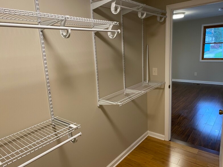 BR Upper - 1301 Jones Dr