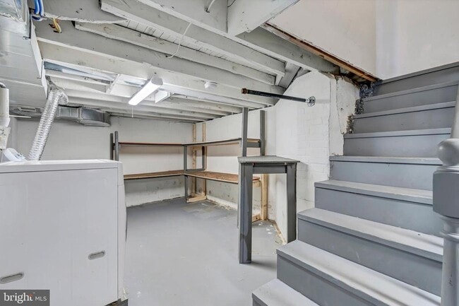 Building Photo - 750 S 20th St