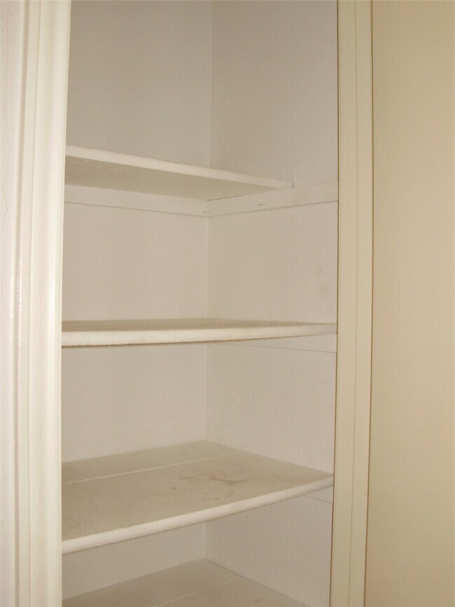 Building Photo - 2107 Shiveley Cir