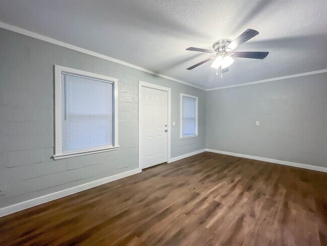 Primary Photo - 415 N Beauregard St