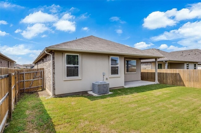 Building Photo - 133 Finley Rae Dr