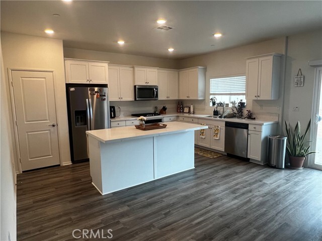 Building Photo - 28388 Memory Ln