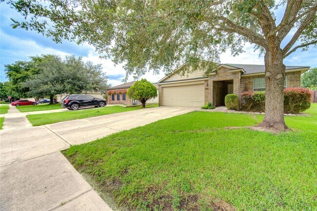 Building Photo - 6815 Dolan Bluff Ln