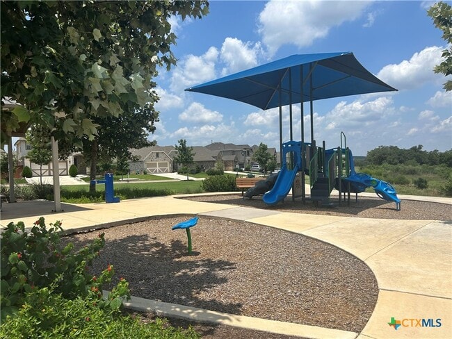 Building Photo - 2217 Hoja Ave