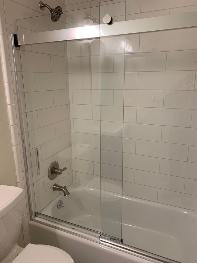 Building Photo - 823 Gilchrist Walkway