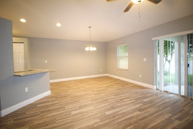 Building Photo - 5086 Rambler Rose Way