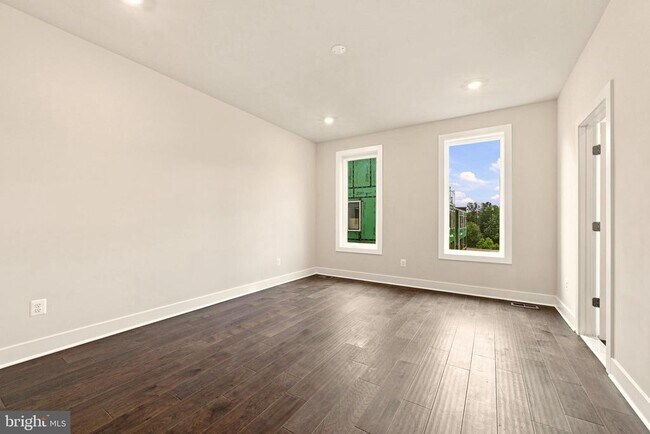 Building Photo - 11630 American Dream Way