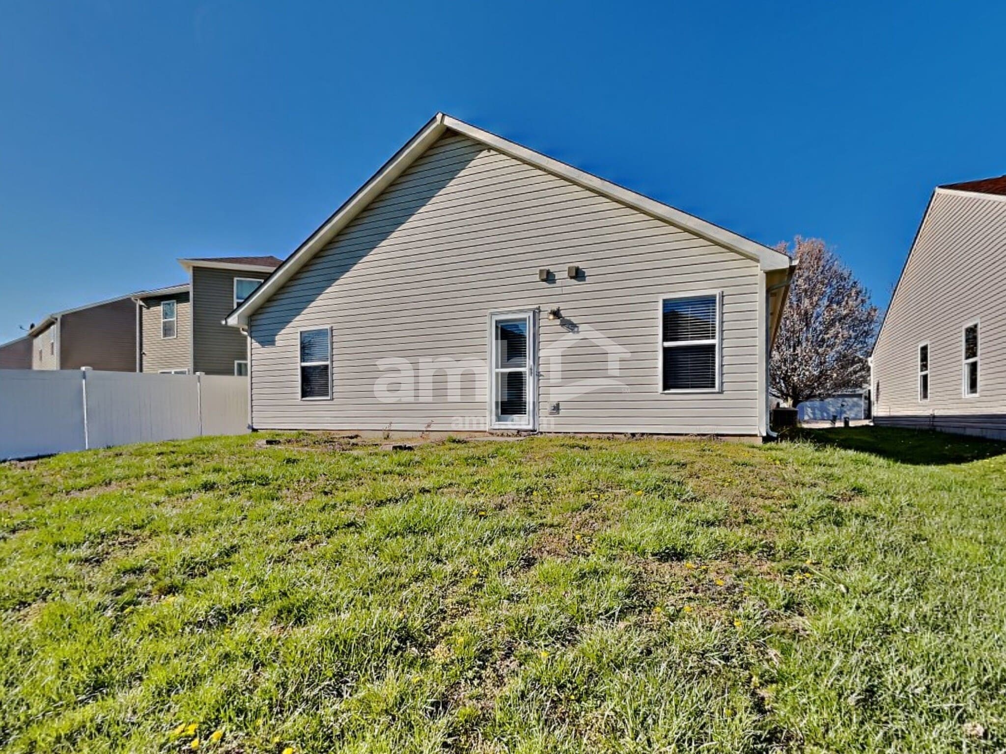 Building Photo - 681 Bridgebend Run