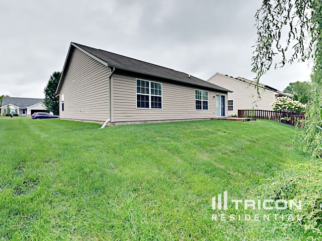 Building Photo - 928 Webb Dr
