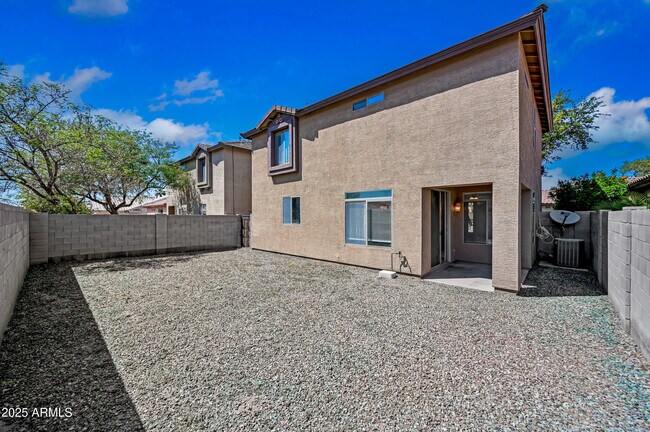 Building Photo - 2513 E Flintlock Pl