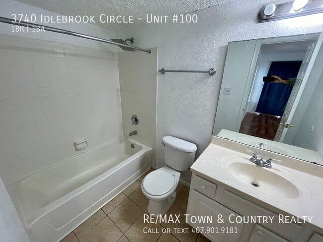 Building Photo - 3740 Idlebrook Cir