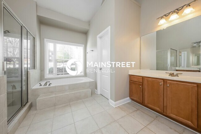 Building Photo - 4 Bedroom Pet-Friendly Home in Douglasvill...