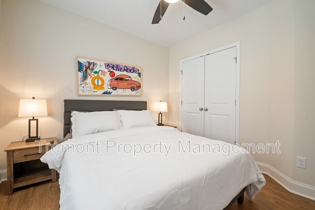 Building Photo - 24 Sawyer St