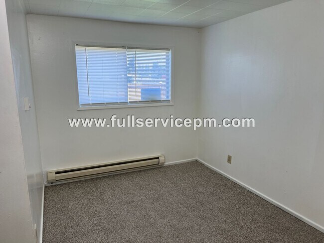 Building Photo - 9101 Corbin Dr