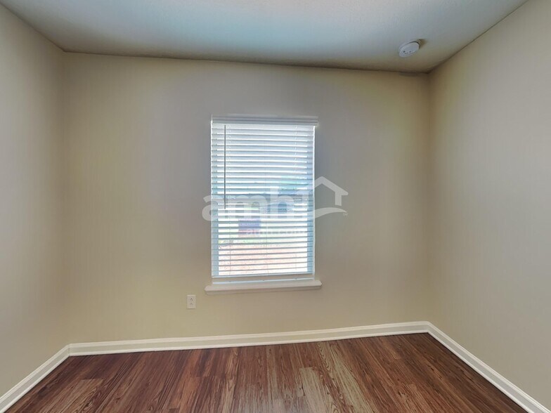 Building Photo - 11551 Spring Board Dr