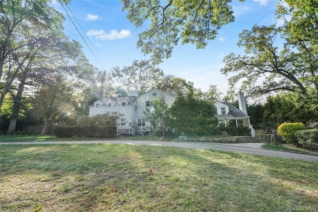 Building Photo - 24 Mineola Ave