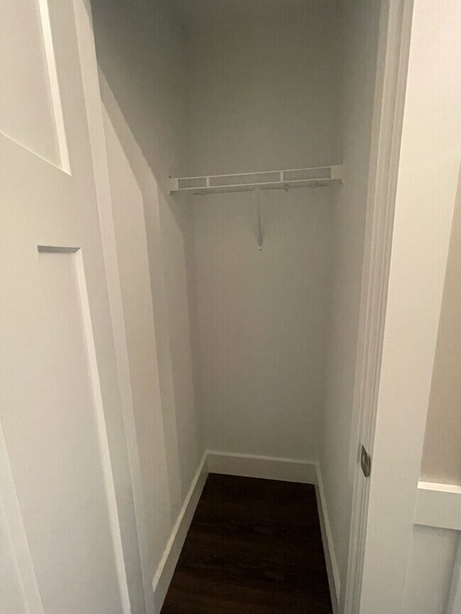 Building Photo - "Charming 4-Bedroom Retreat in Anderson with Spacious 1760 Sq Ft Layout - Your Perfect Home Awaits!"