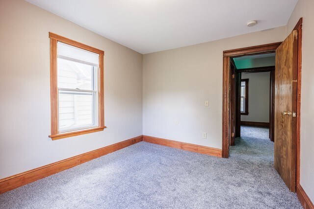 Building Photo - 12 Benton St