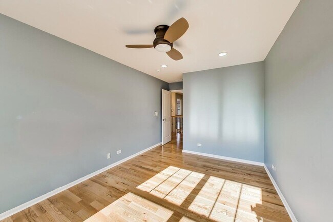 Building Photo - 2366 N Moseley Ct