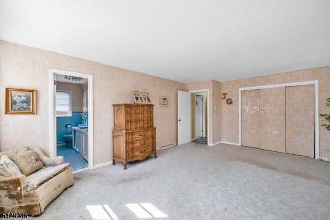 Building Photo - 204 Tryon Pl