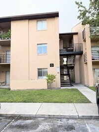 Building Photo - 5226 Via Hacienda Cir