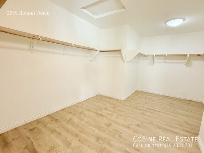 Building Photo - 2959 Burnet Dr