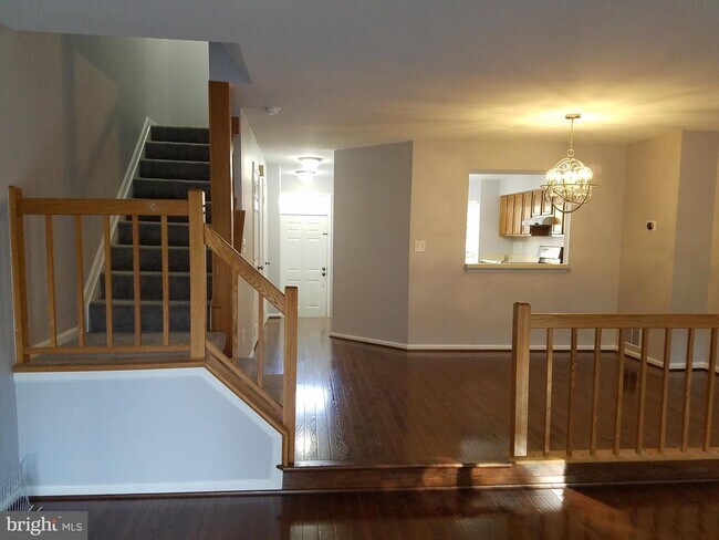 Building Photo - 9663 Horsham Dr
