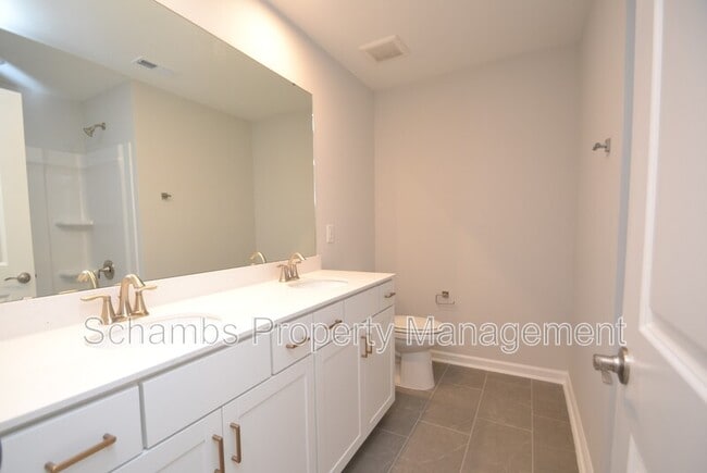 Building Photo - 1226 Bessie Ct