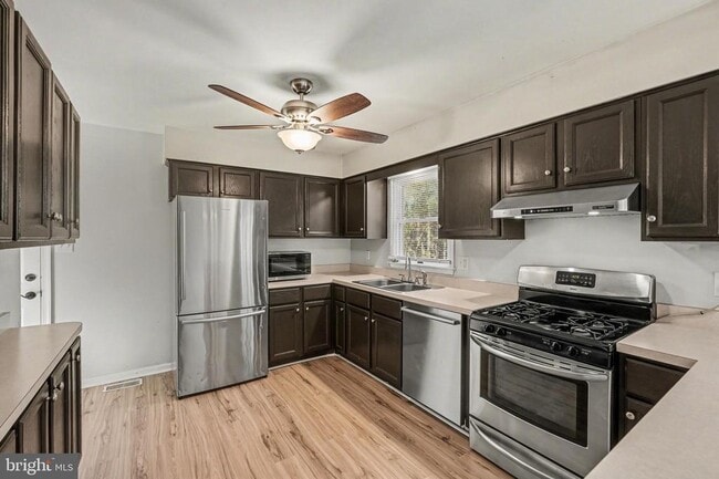 Building Photo - 14172 Rogers Ford Rd