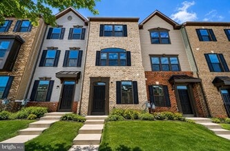 Building Photo - 14062 Sunrise Valley Dr