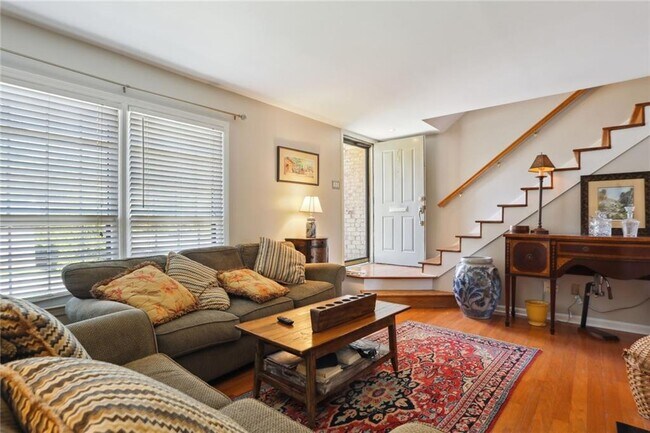 Building Photo - 73 La Rue Pl NW
