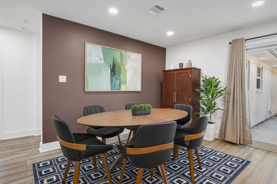 Building Photo - 1611 Armistead St