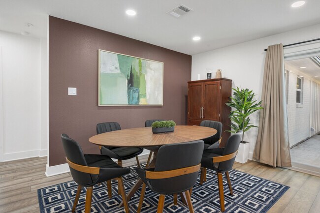 Building Photo - 1611 Armistead St