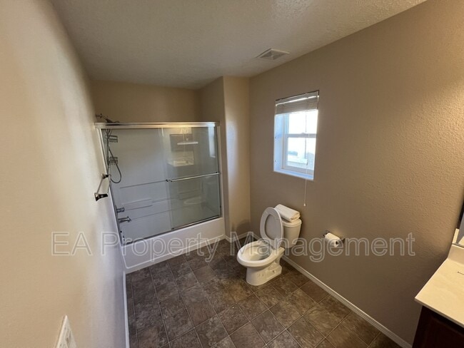 Building Photo - 3644 Clear Creek Rd