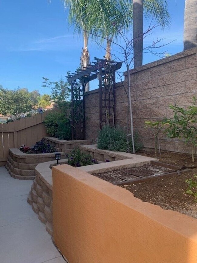 Building Photo - 4077 Ivey Vista Way
